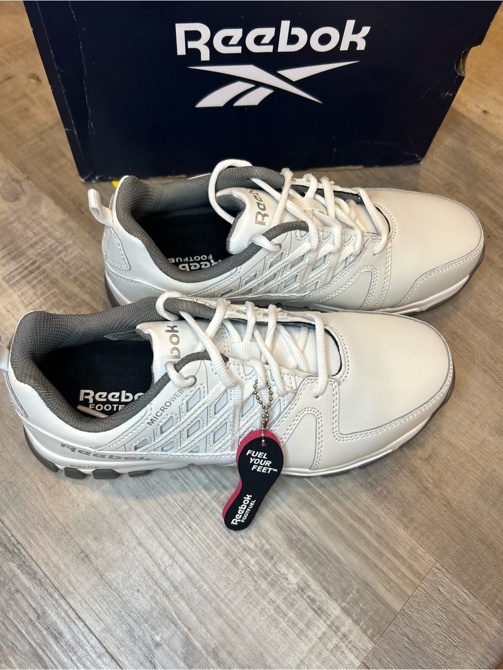 REEBOK SUBLITE WORK WOMEN'S ATHLETIC SHOE WHITE BOOTS RB424 - Size 9.5 NEW